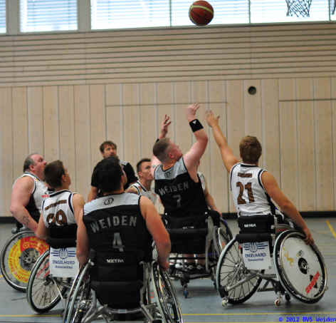 121013_0390.jpg (444061 Byte)